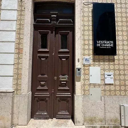 Vestigios De Charme - Figueira Suits 피게이라다포즈