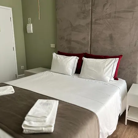 Vestígios De Charme - Figueira Suits 3*